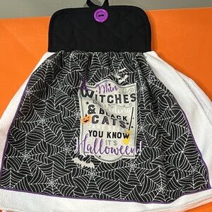 Set of 2 Halloween Kitchen Towel Set - Black and White